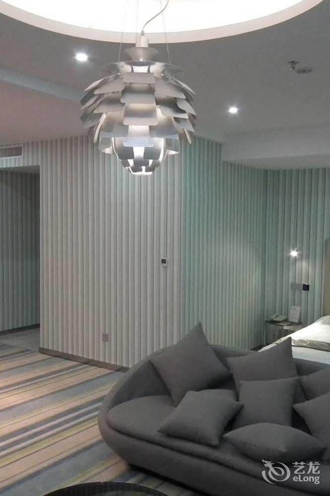 לואיאנג Victoria Hotel מראה חיצוני תמונה